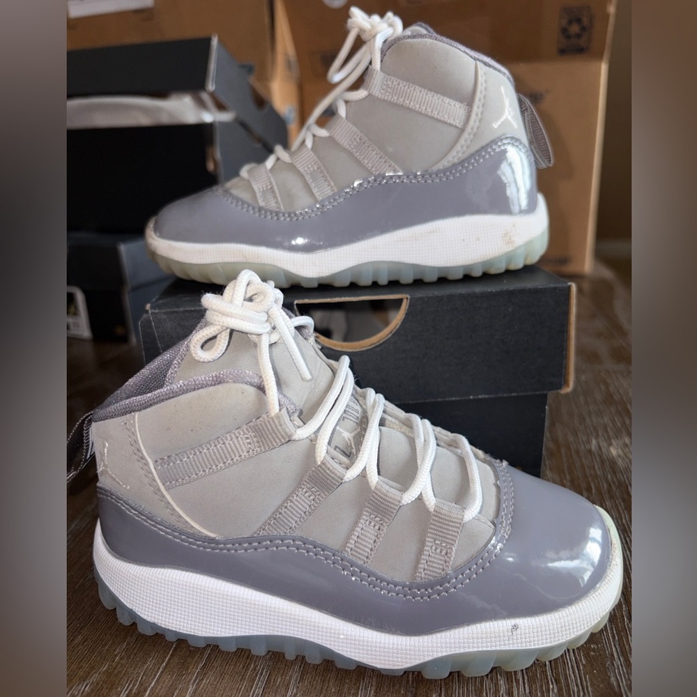 Jordan 11 Retro (TD) Gray Patent and Suede Sneakers Sz 8C